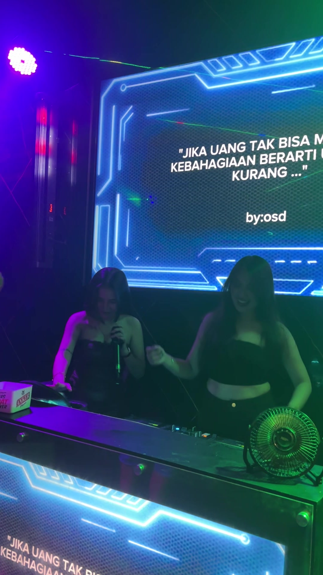 @Dj Laina