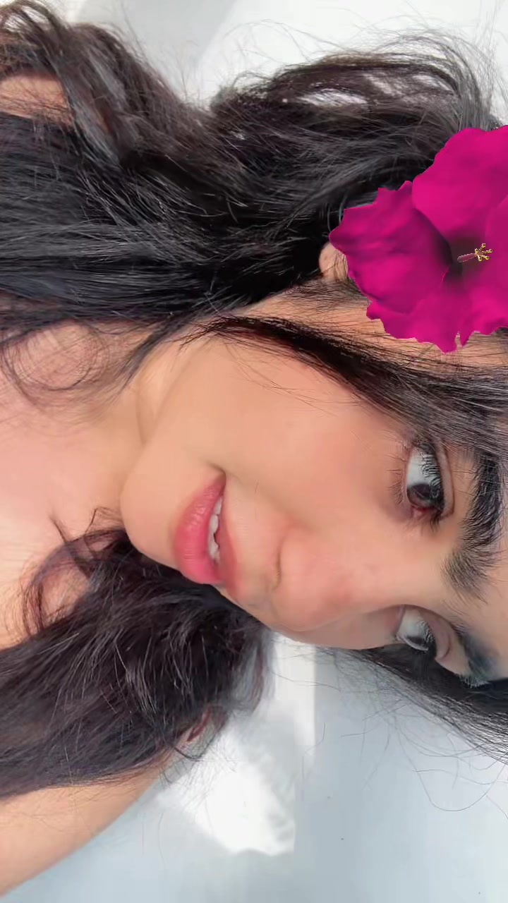 @Sanchana🌺