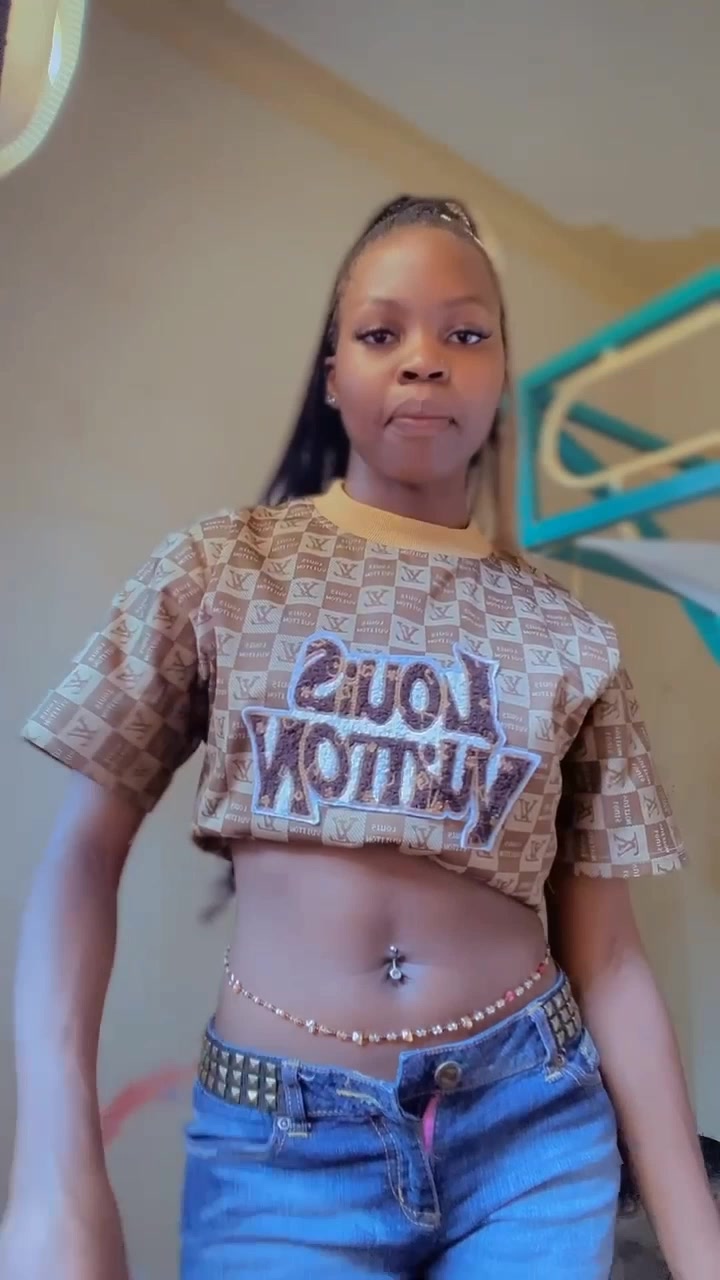 @waist-queen🍓D💋