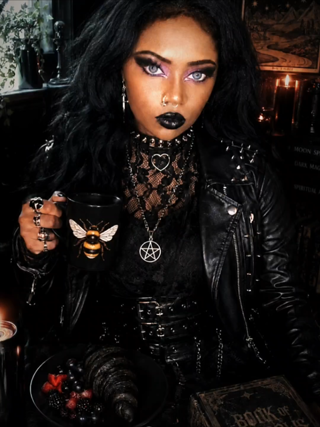 @Jasmine Alura Moon🌙🌻🦇