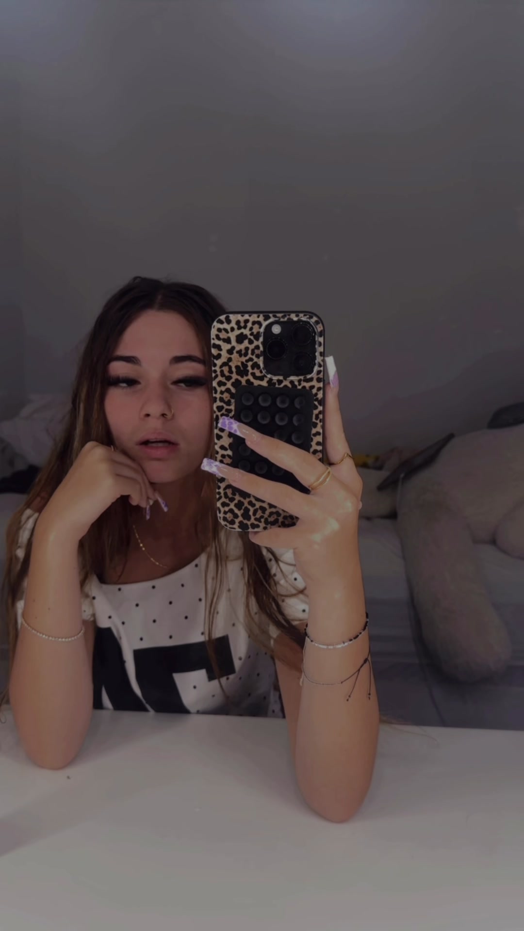 @️