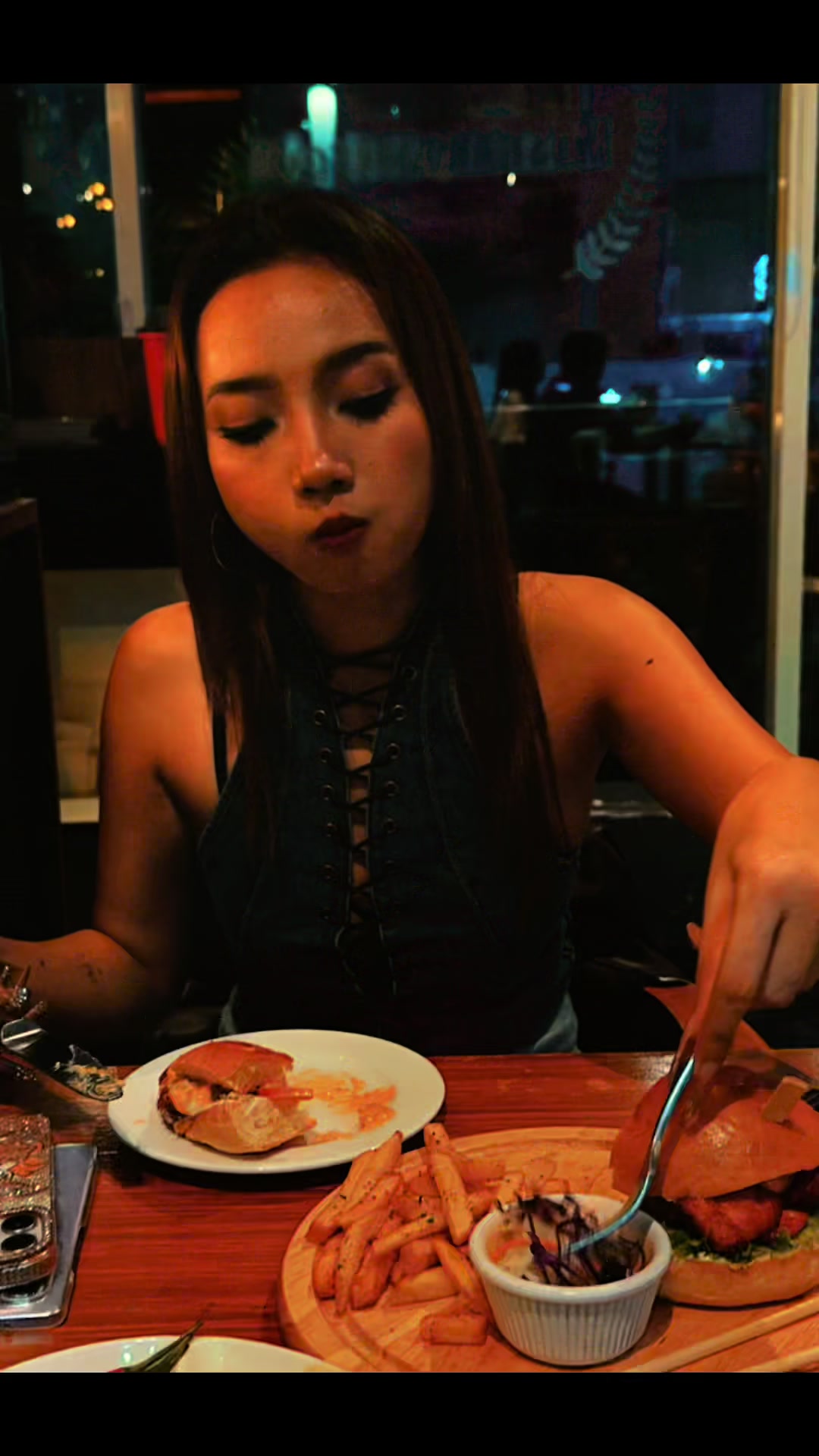 @𝐍𝐎𝐑𝐀_နိုရာ𝐎𝐟𝐟𝐢𝐜𝐢𝐚𝐥
