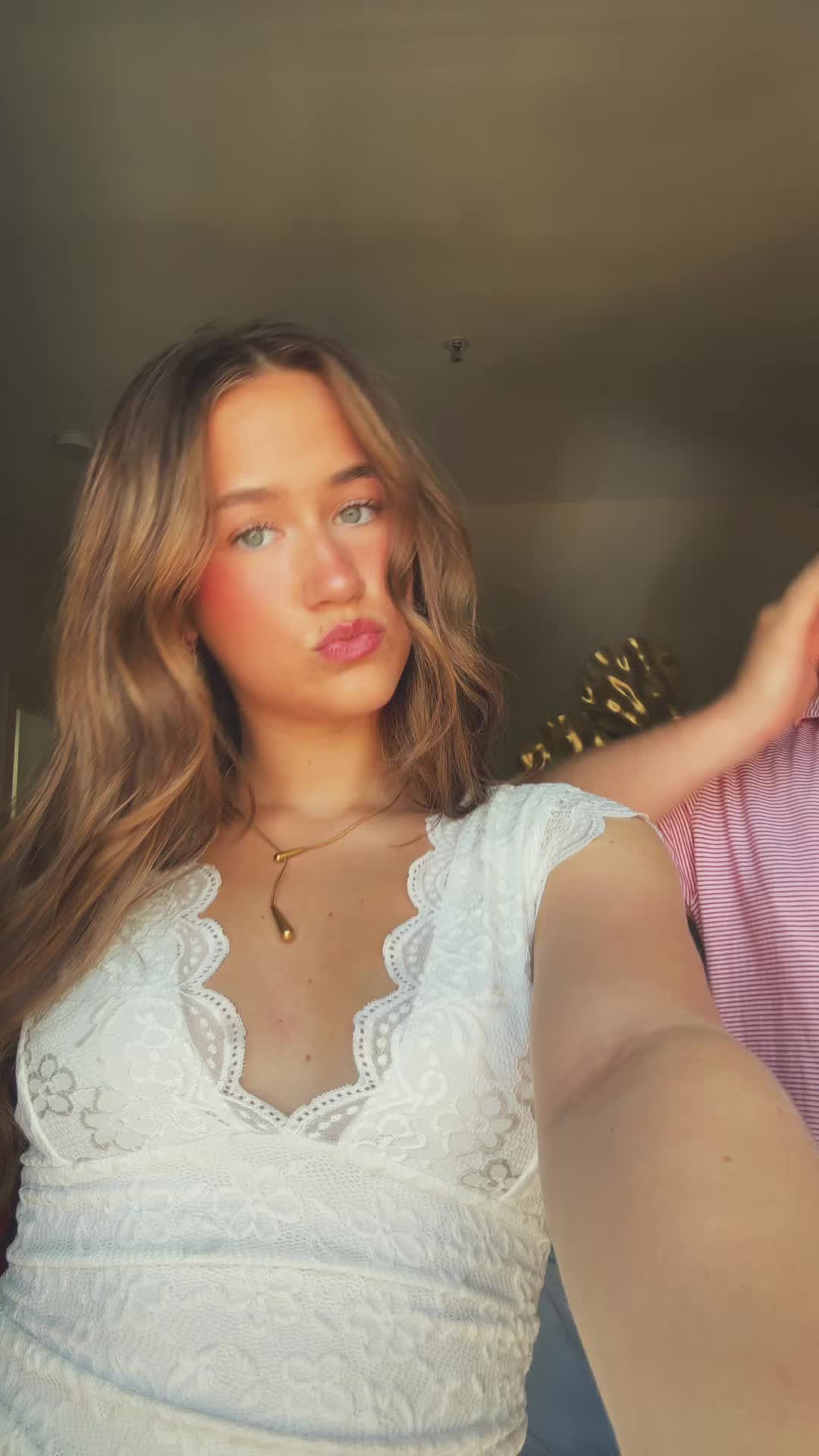 @elle
