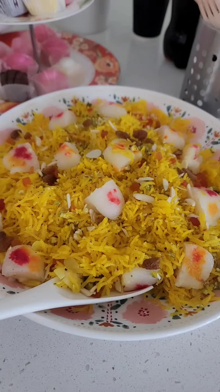 @Ema Khan