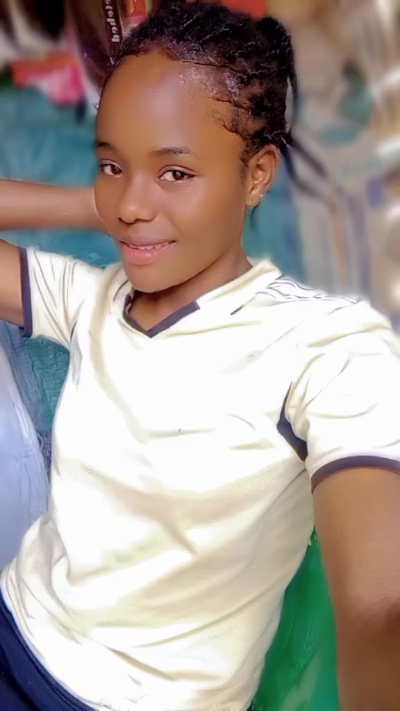 @eznahkerry