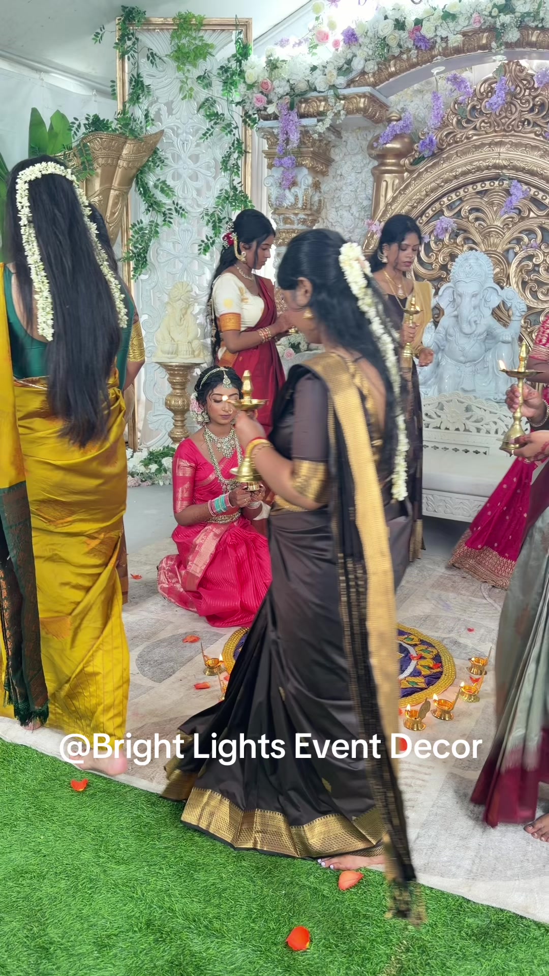 @Bright Lights Event Decor