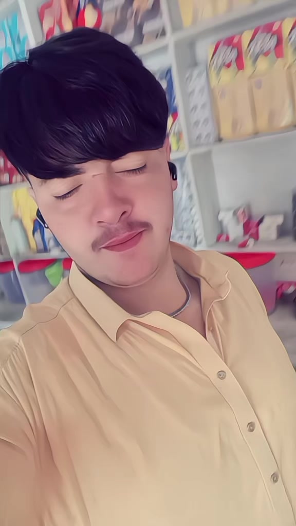 @🇵🇰معا ذ ❤️بادشاہ🥷🏻