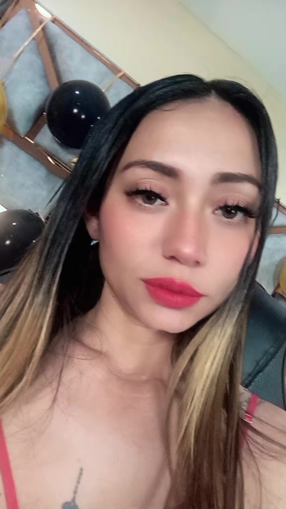 @🐇helenn Olguin 😘🖤