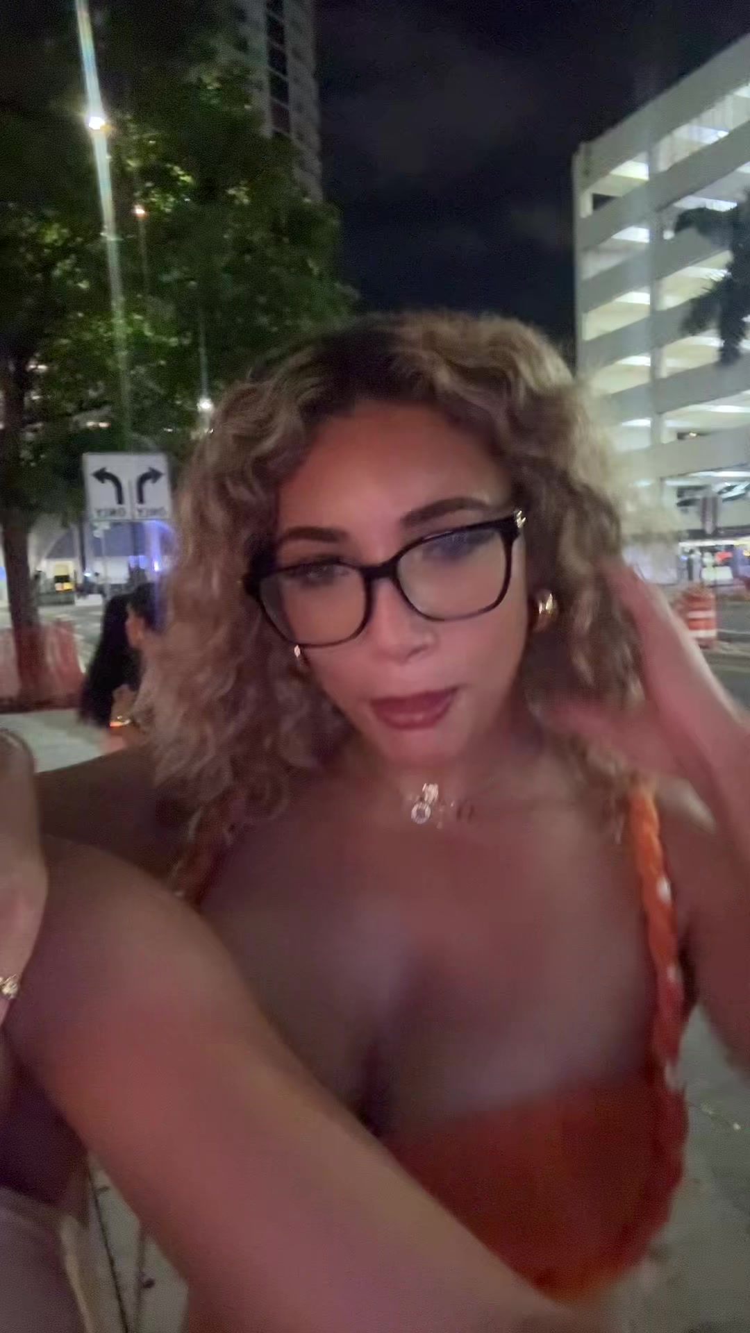 @ju