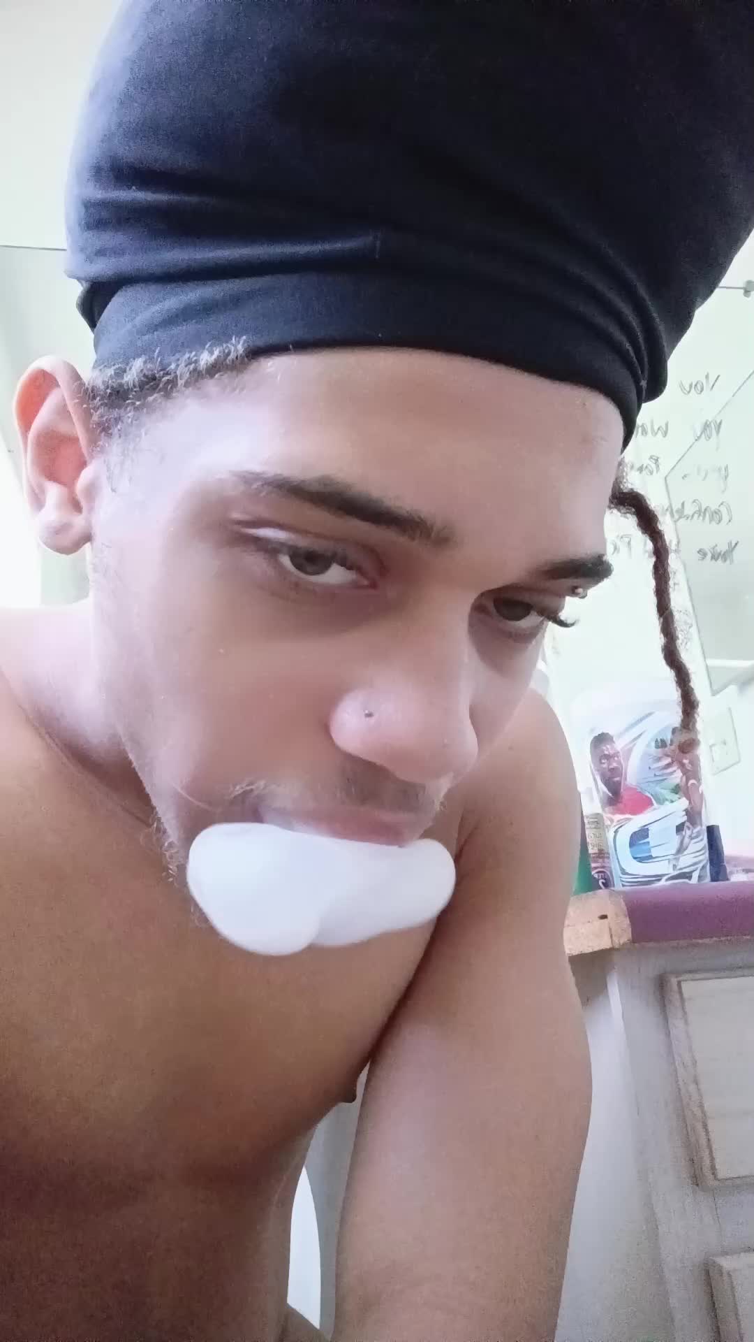 @👻