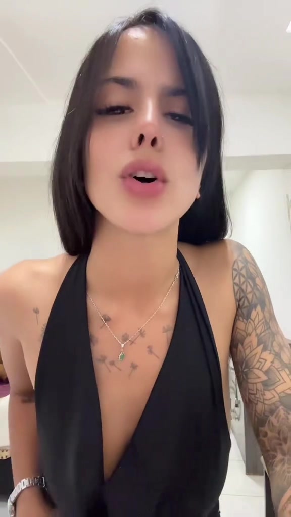 @Madison silvera🧏🏻♀️