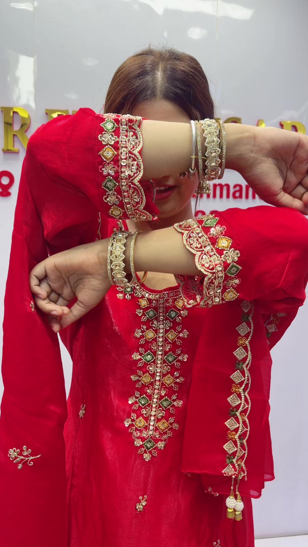 @Saree Sansar