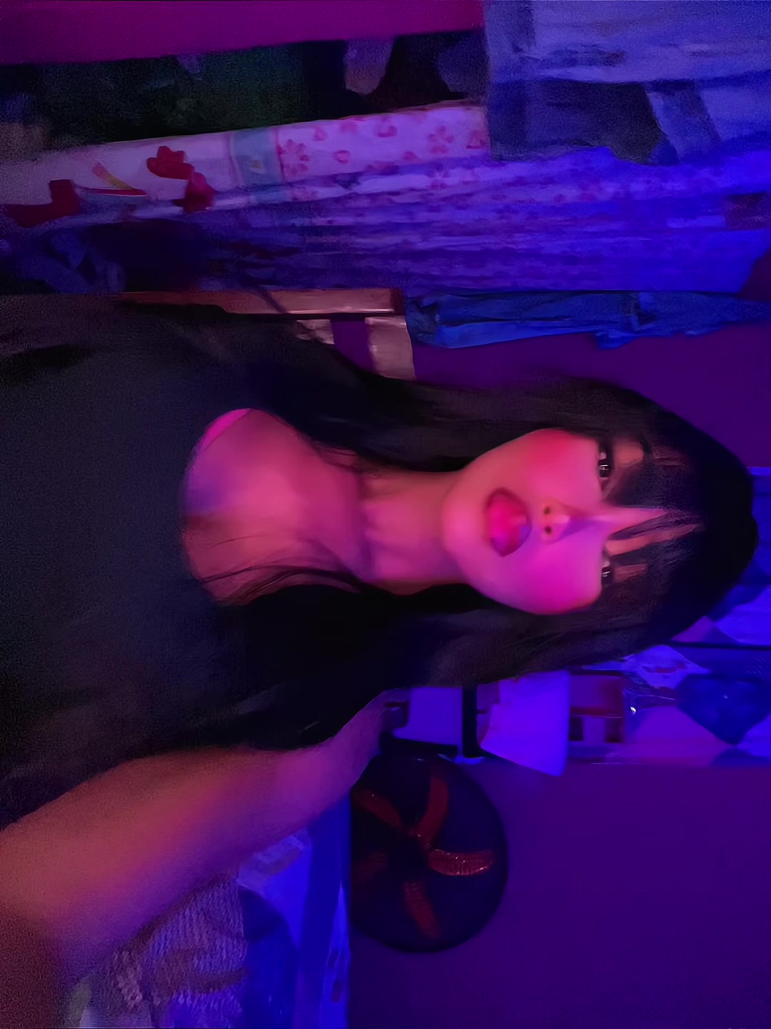 @Esther Castillo 🦇