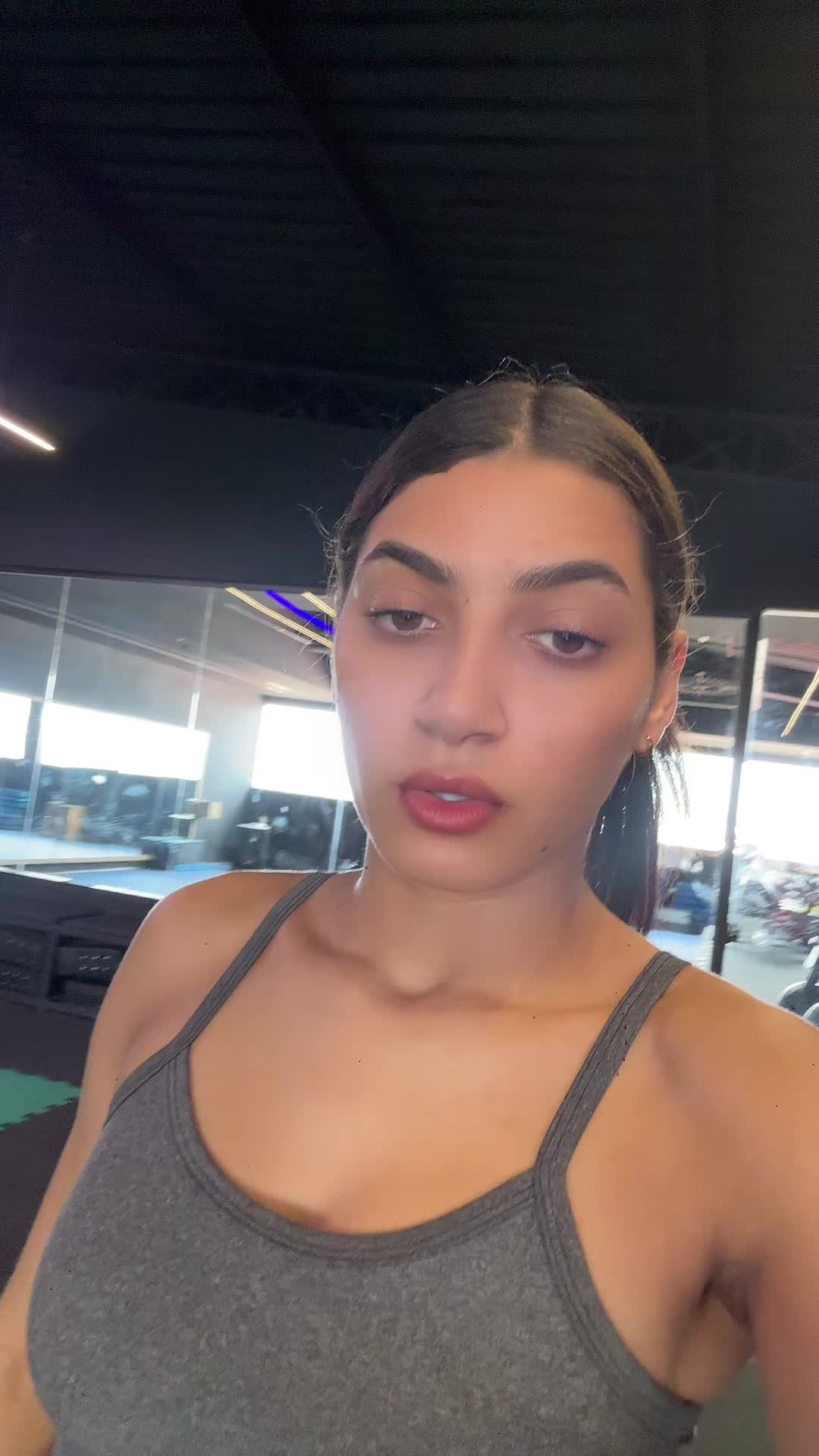@_agathareis01_