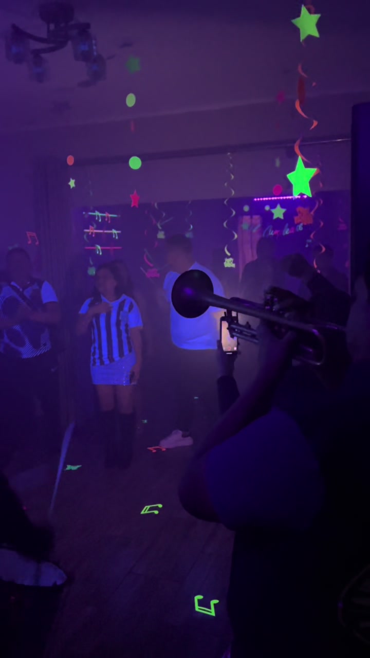 @INSTRVMENTAL BLANQVIAZVL🎺🥁!!