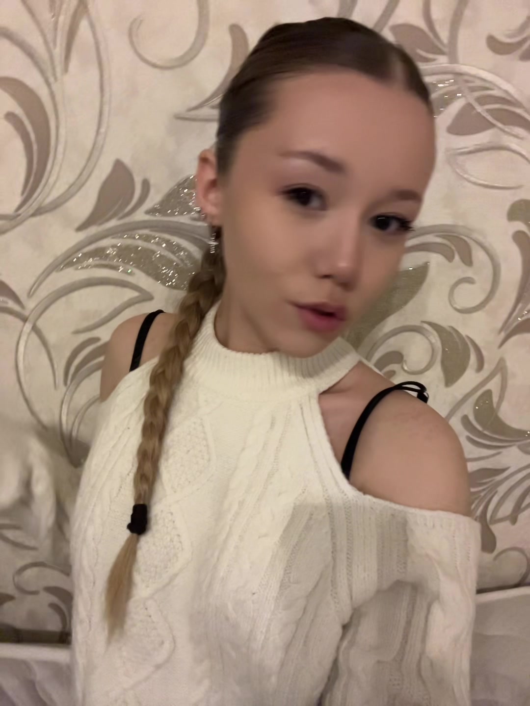 @👣👣
