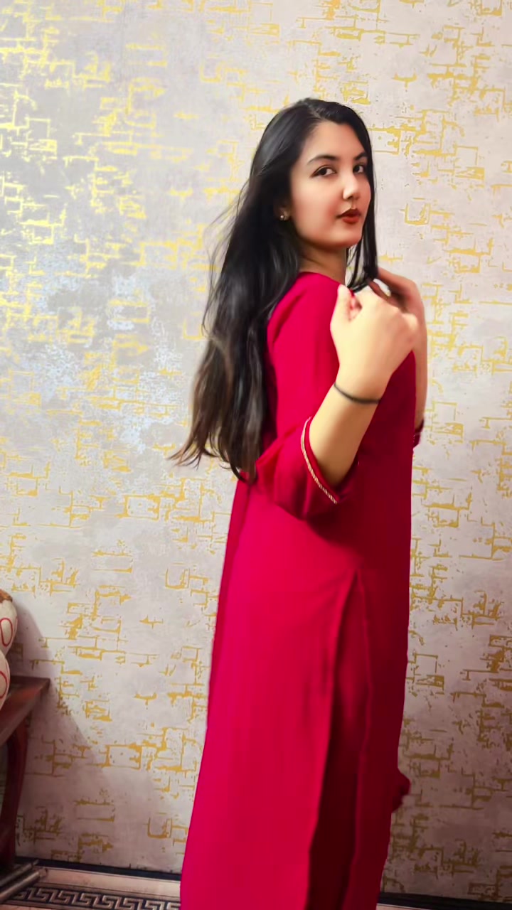 @AKRITI👑