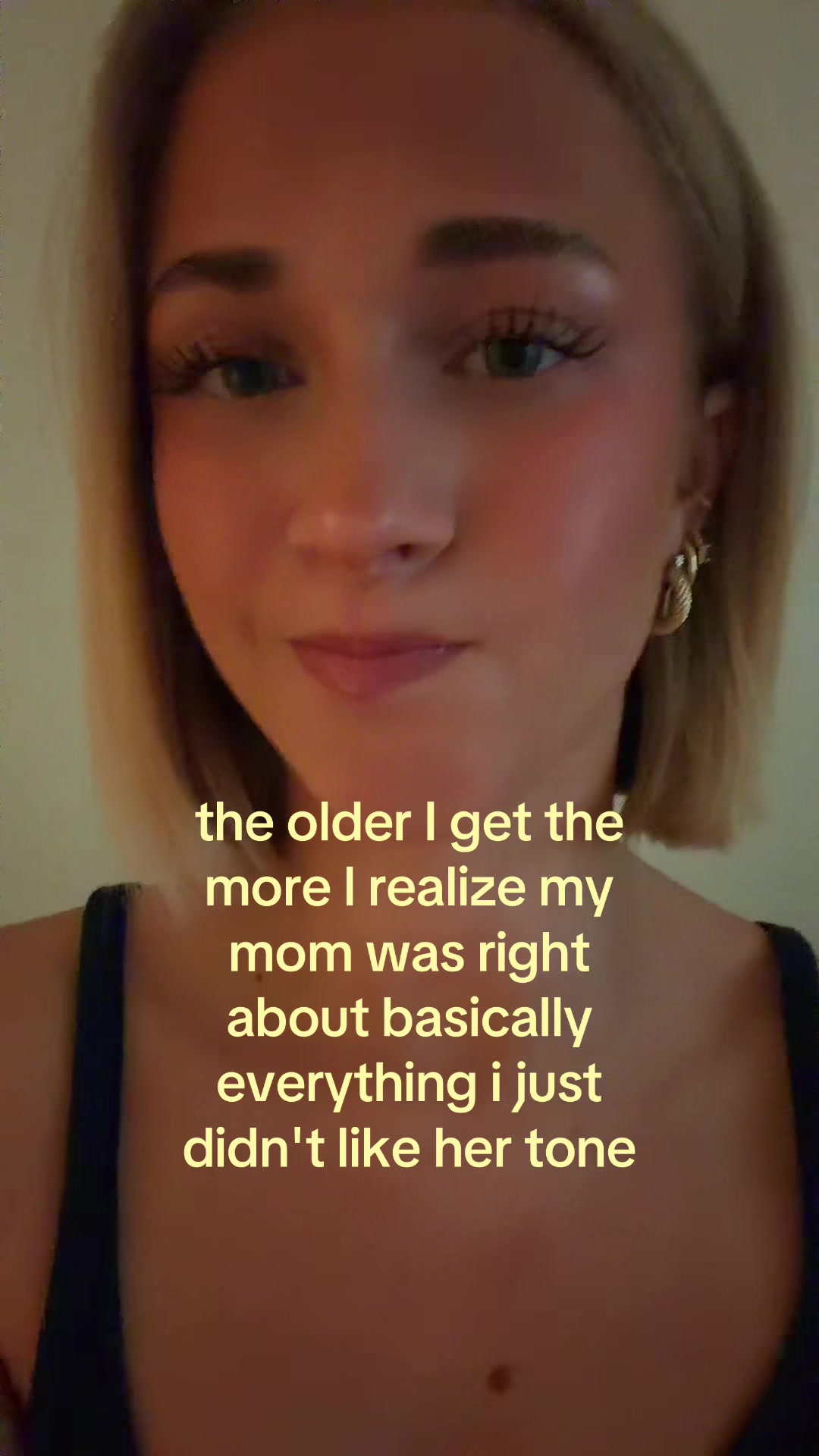 @theelliebarker