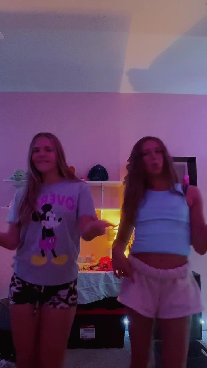 @LaFamilia