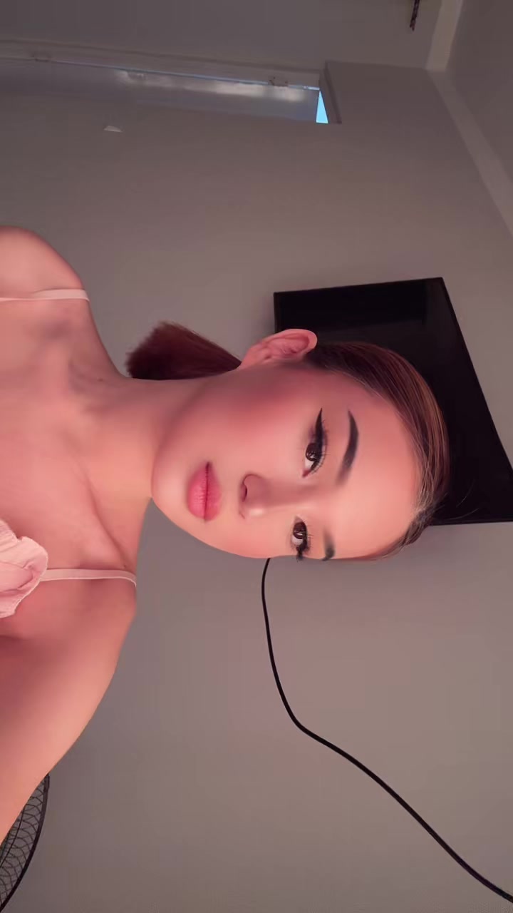 @Lilyaa