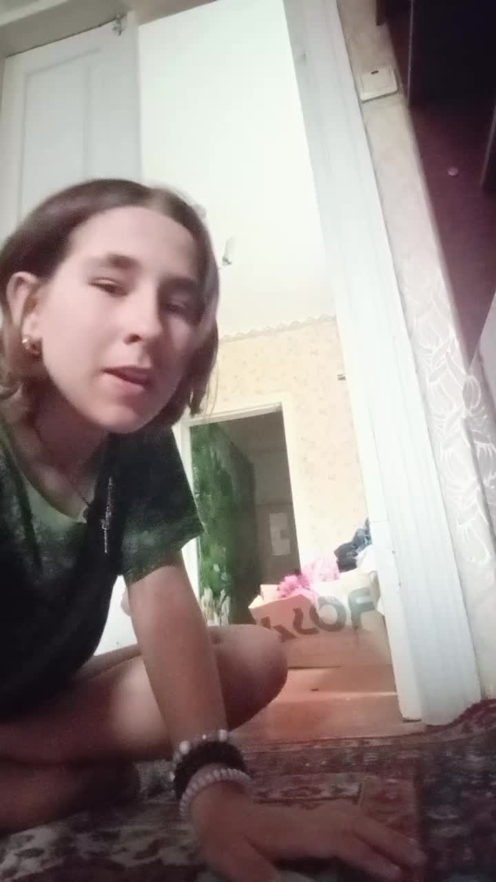 @🍍