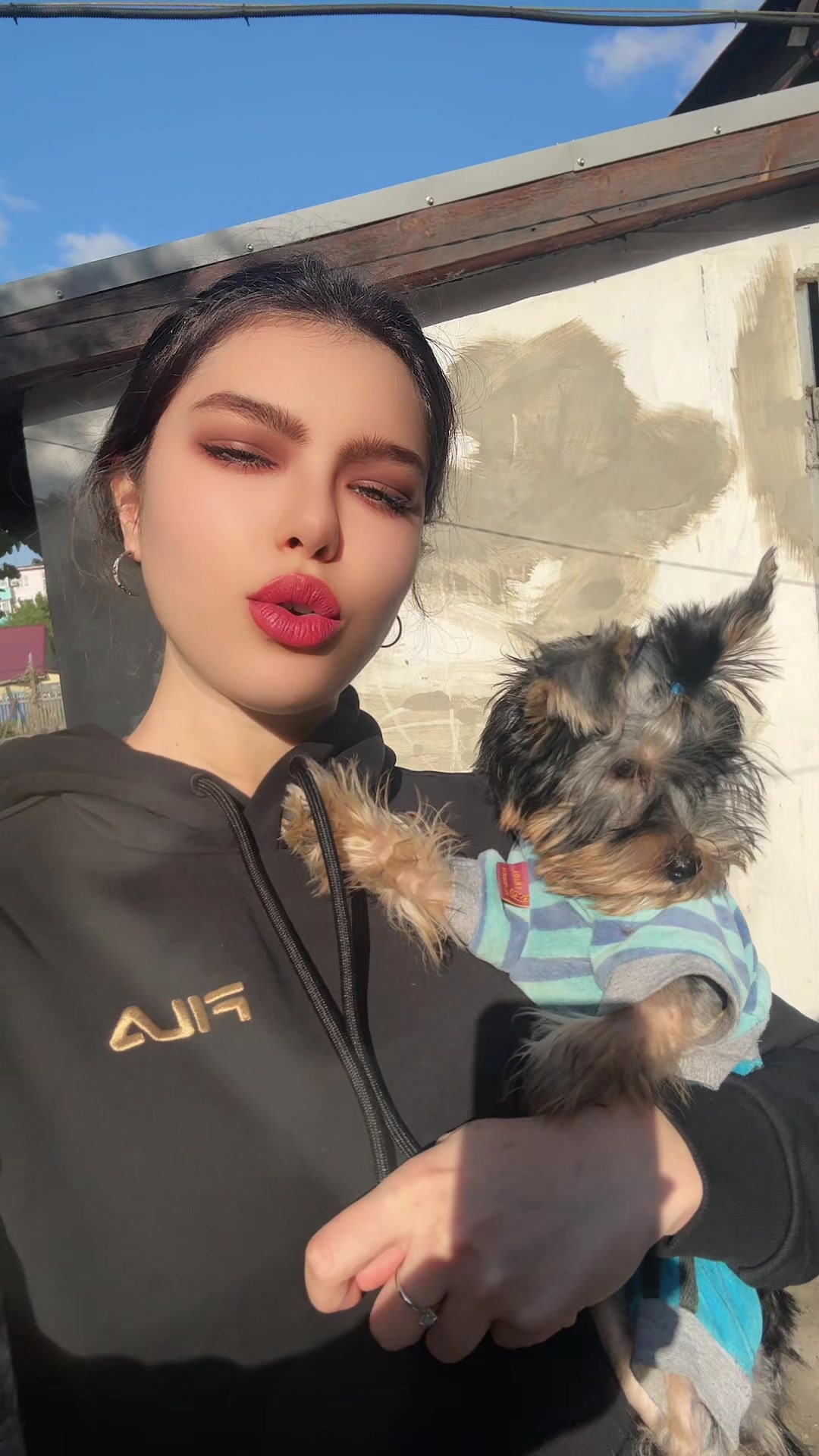 @Angelina Sherkhanova🐱👄
