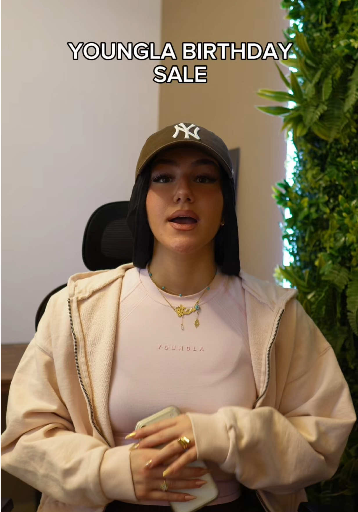@sarah.fht