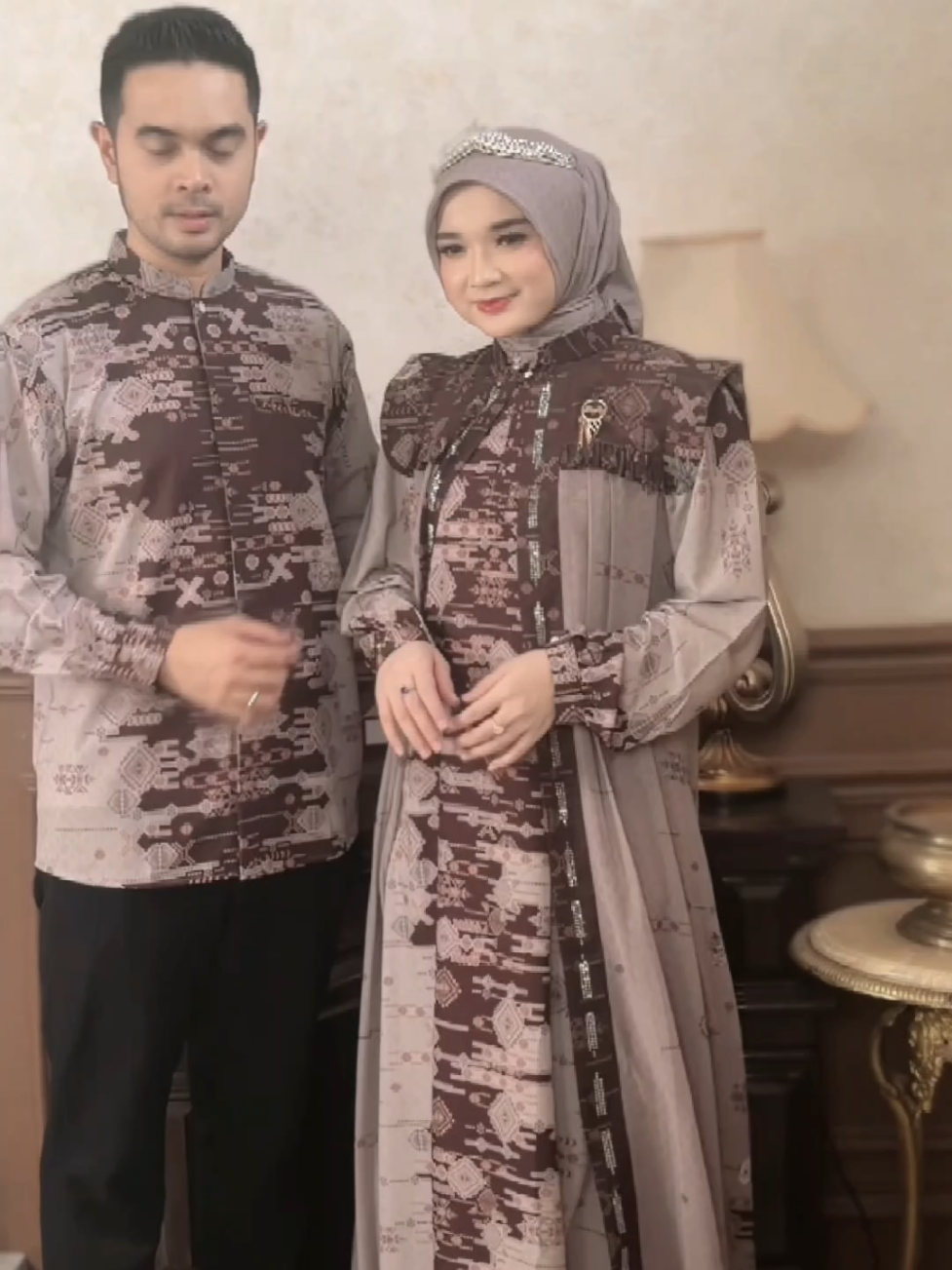 @SARIMBIT LEBARAN