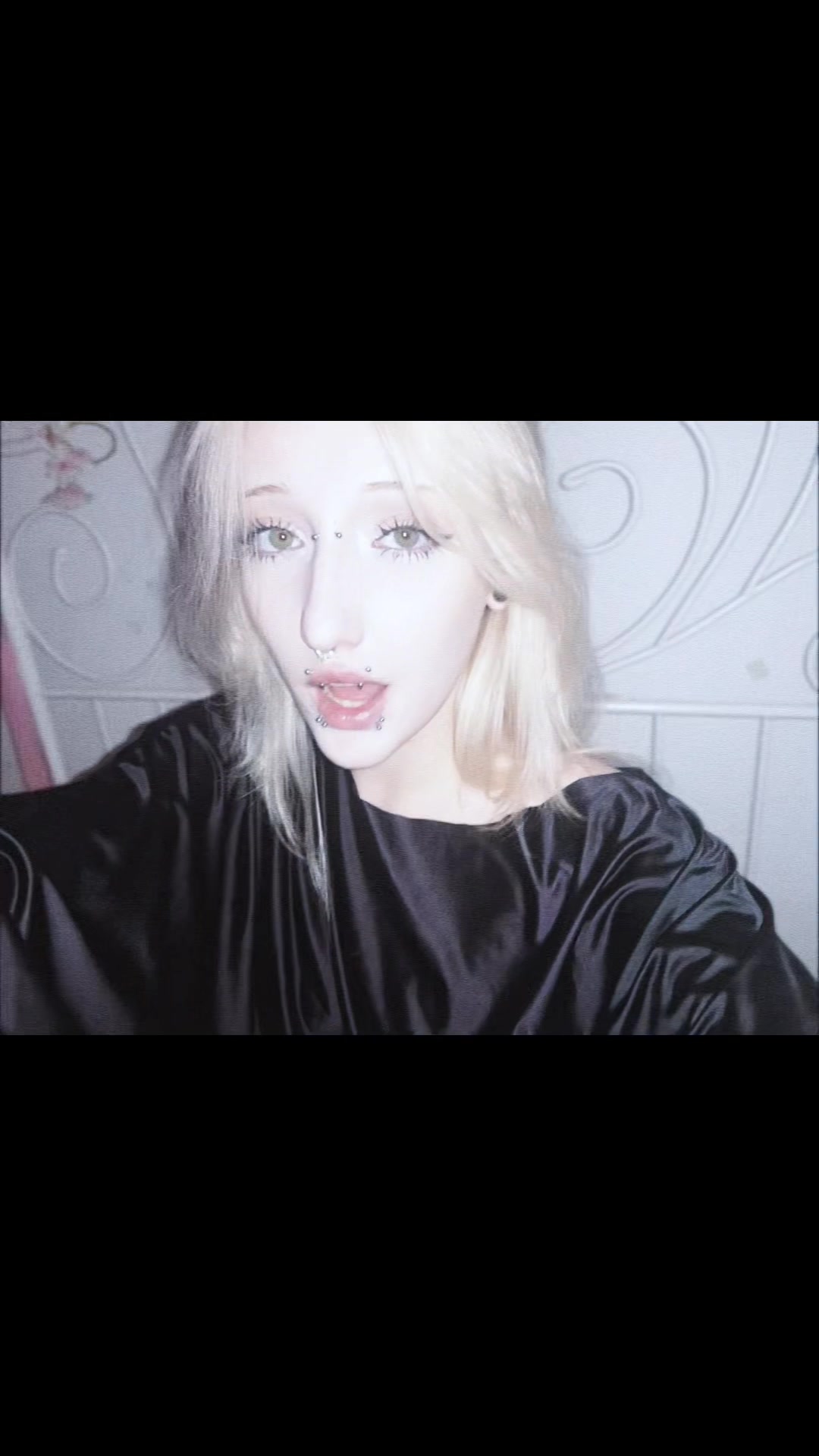 @lollikily