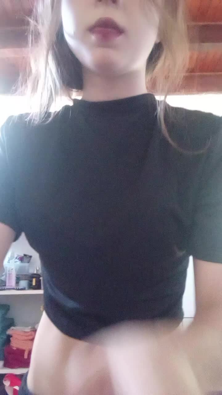 @Emiii