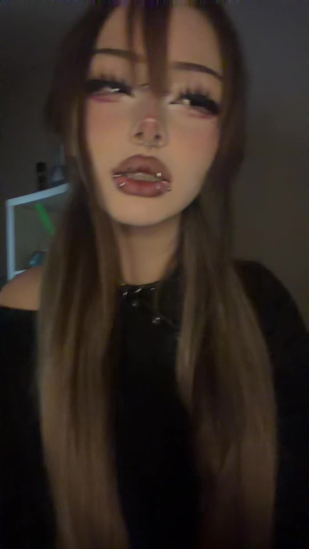 @Ririka
