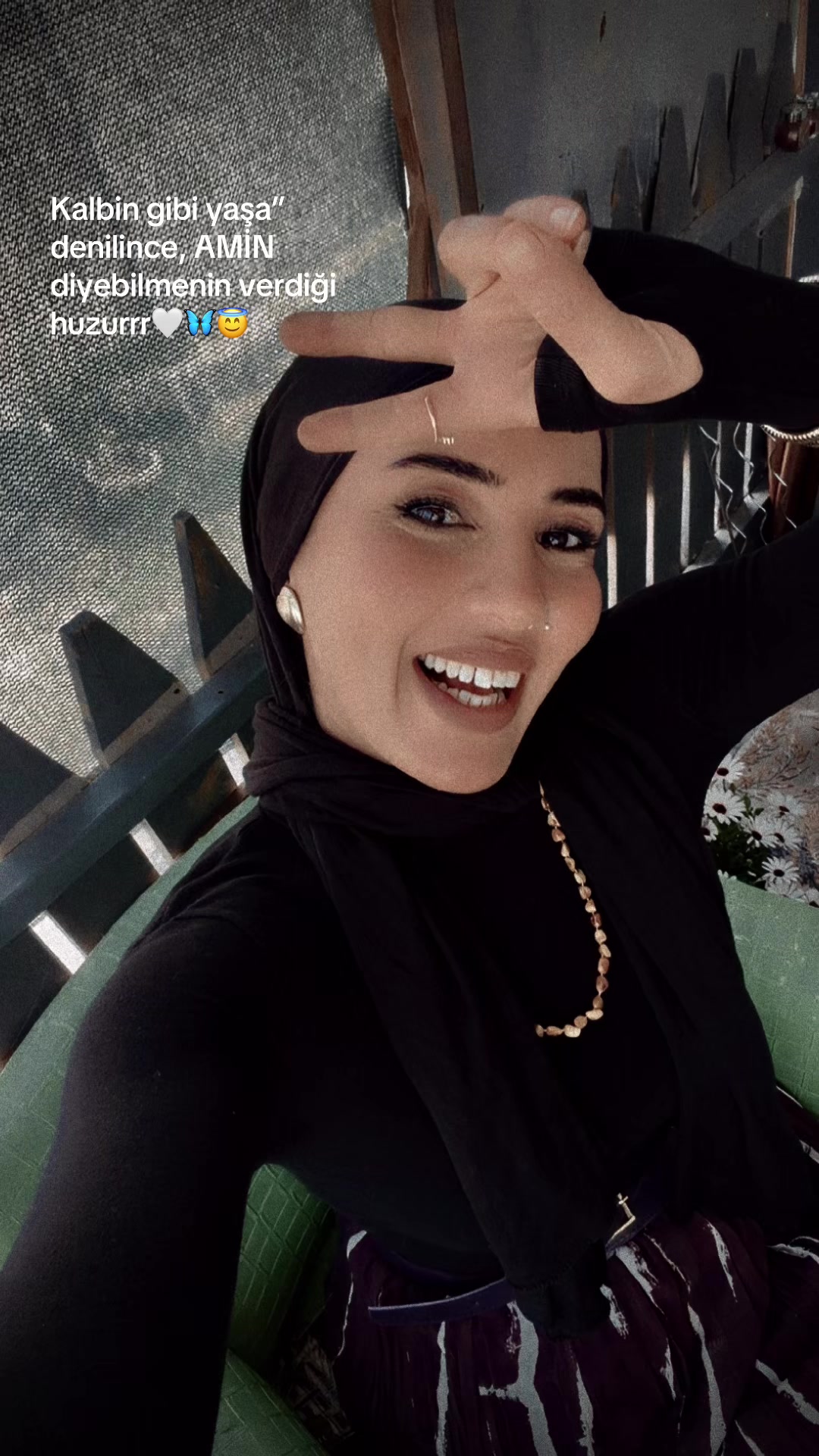 @deli kız 🤍🕊️