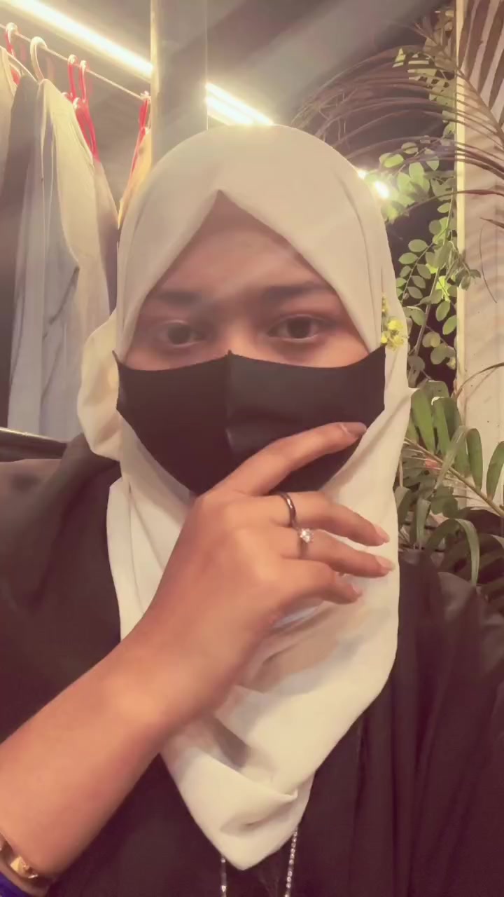 @Israt🖤❤️