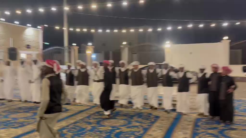 @ڤرقة آخوإن عـآيٌـل🤍🌼.