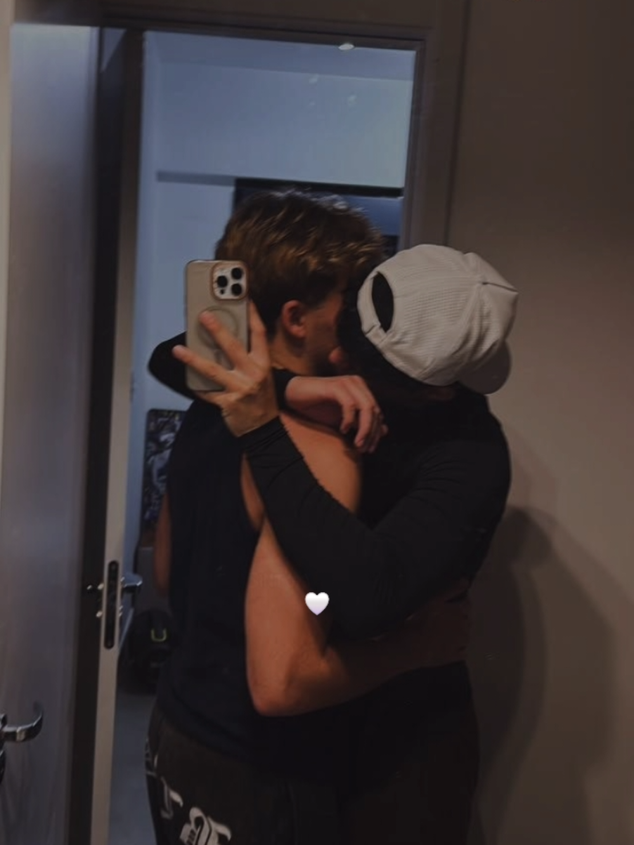 @ilovecaian