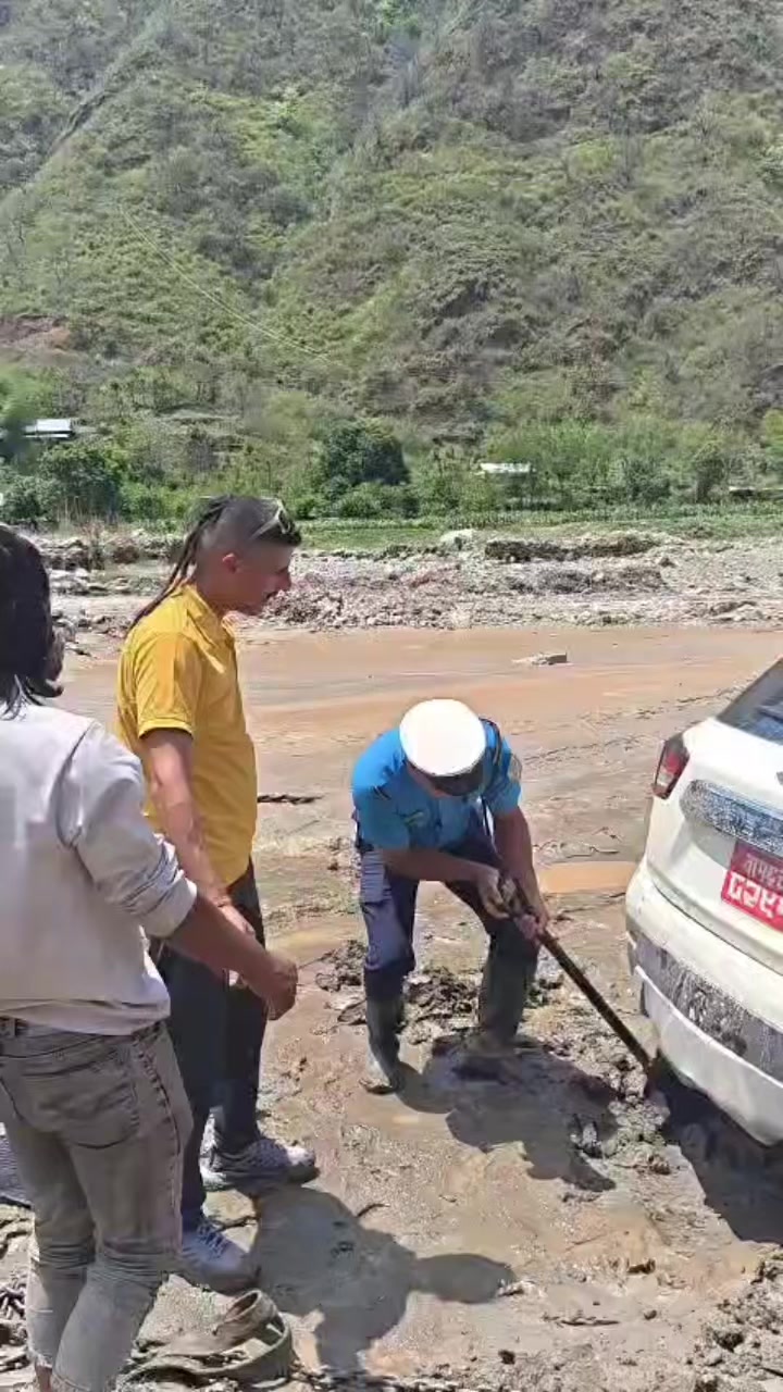 @टुप्पी बाजे🤘