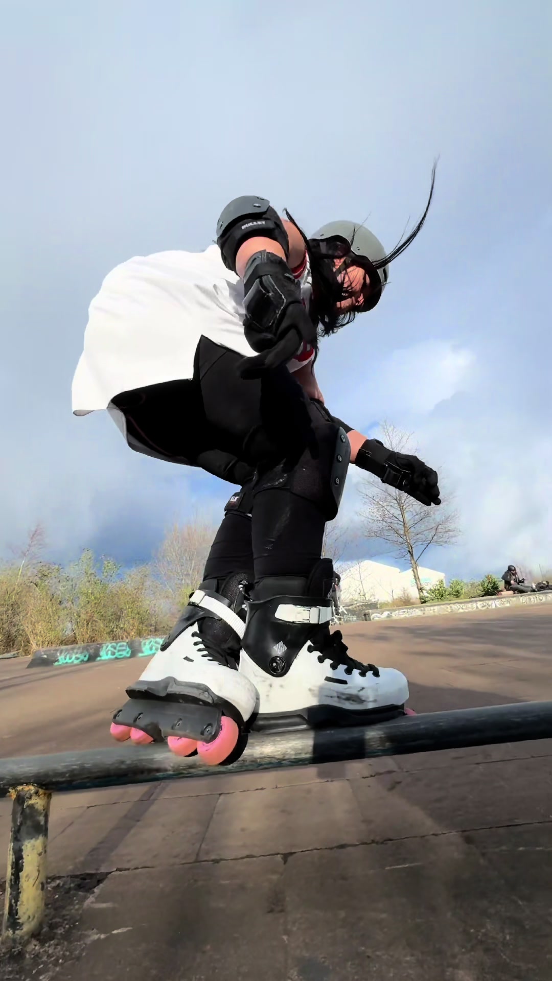 @Skater Girl