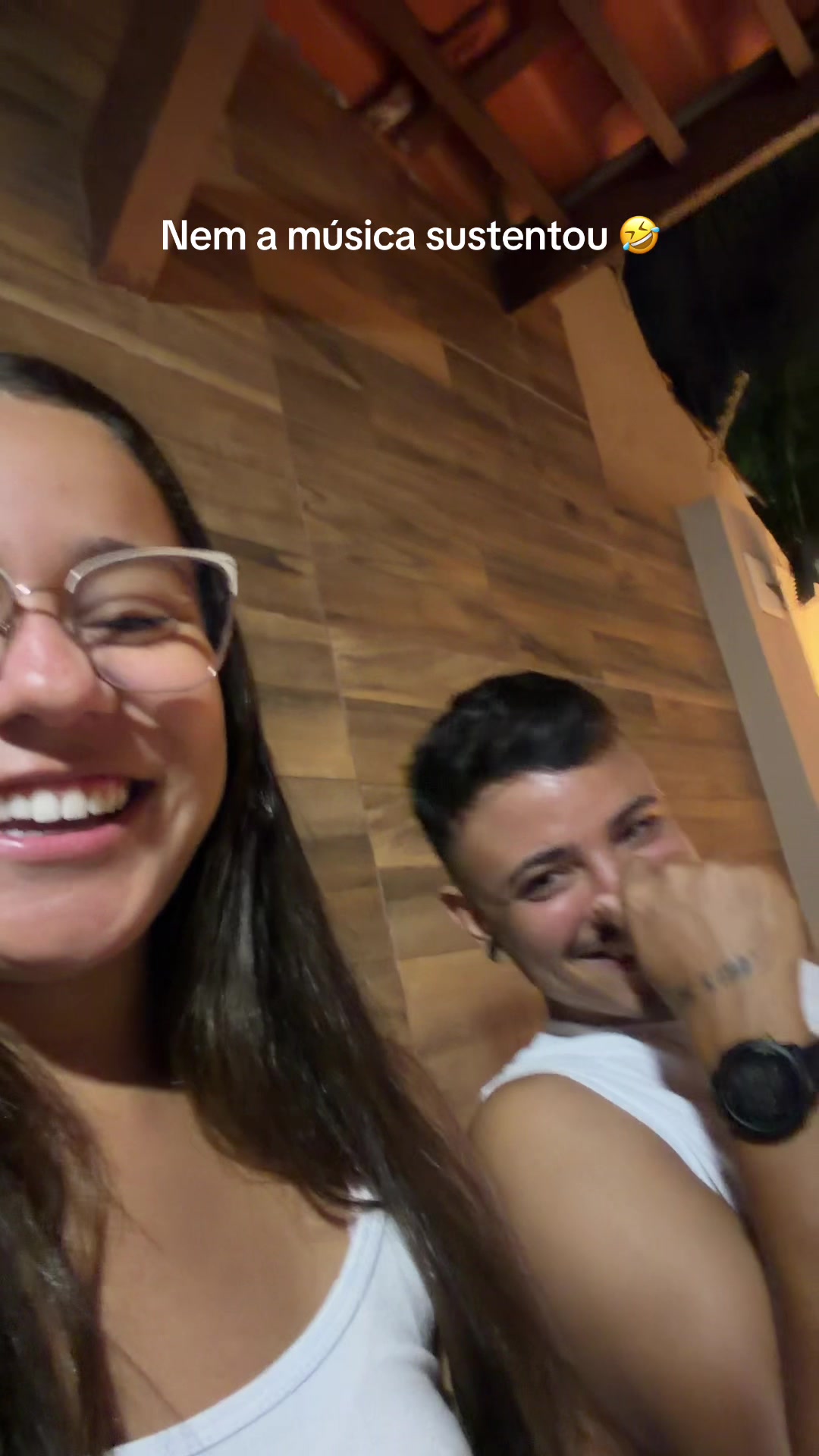 @_camilaeloi