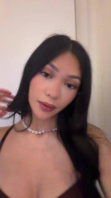 @deelilahhh