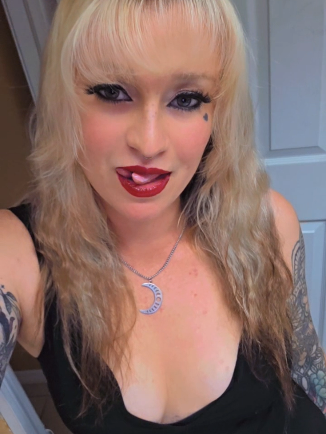 @Lilith 😈🖤