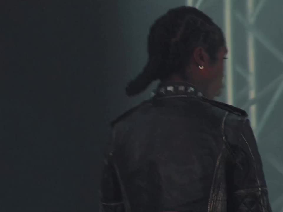 @thisnothimv