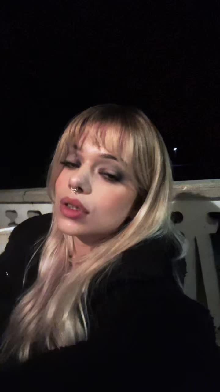 @lariuuuus