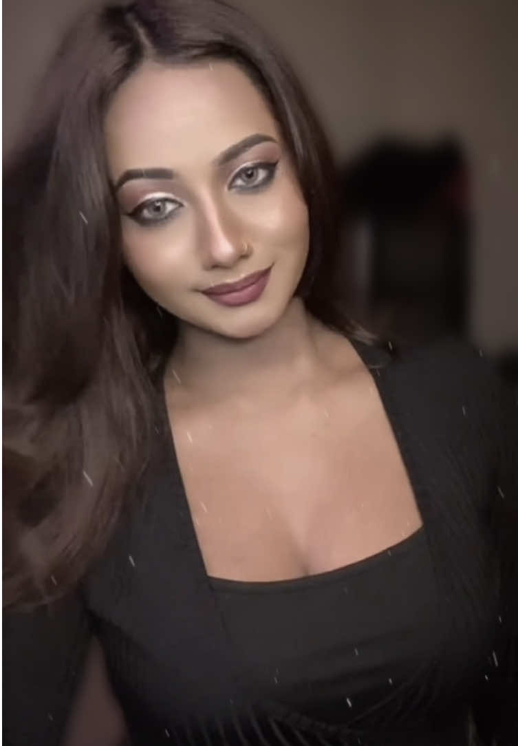 @MAYA. 🦋🤍&bull;