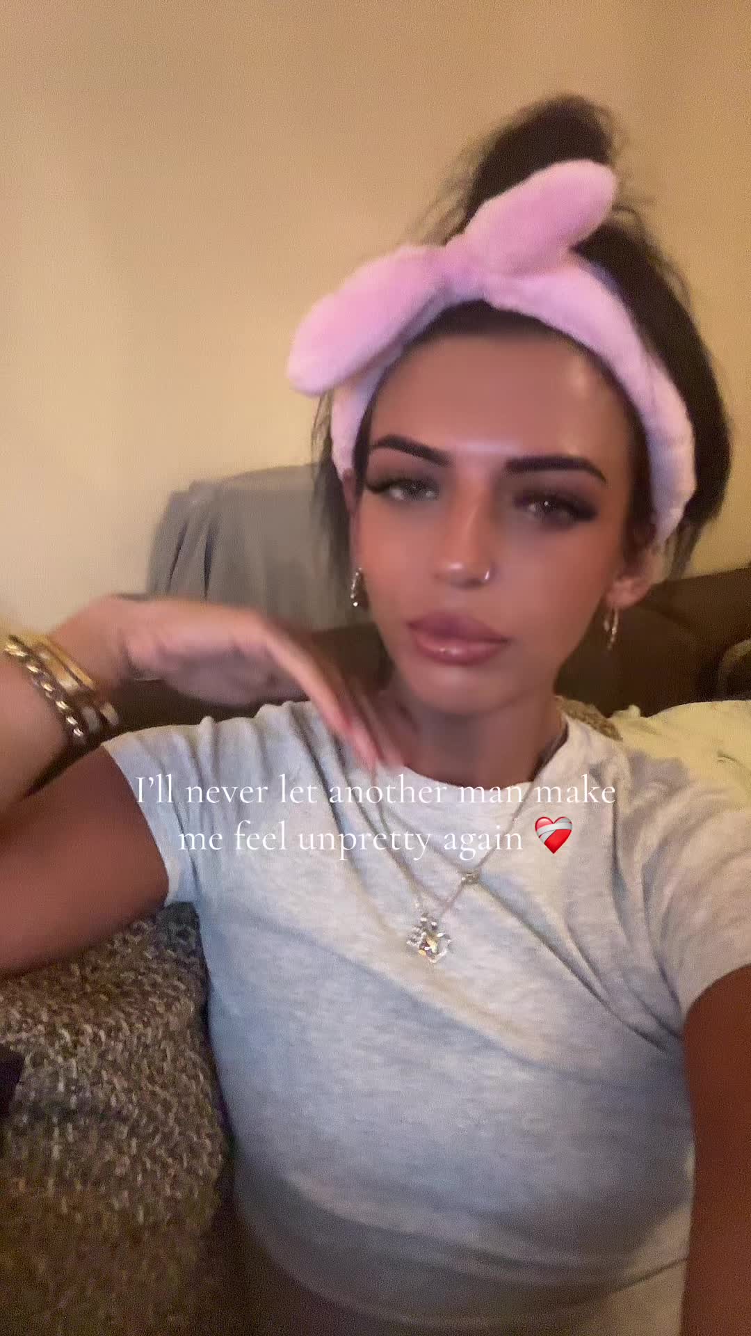 @𝓔 𝓫 𝓸 𝓷 𝔂 🍒