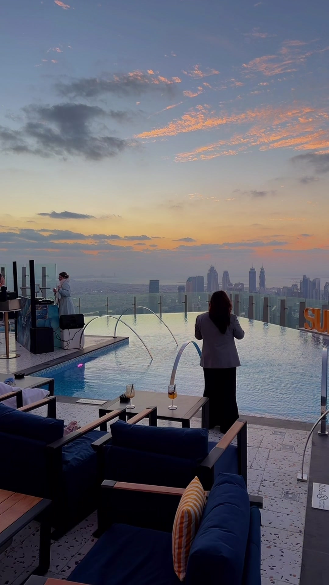 @Duba&iuml;