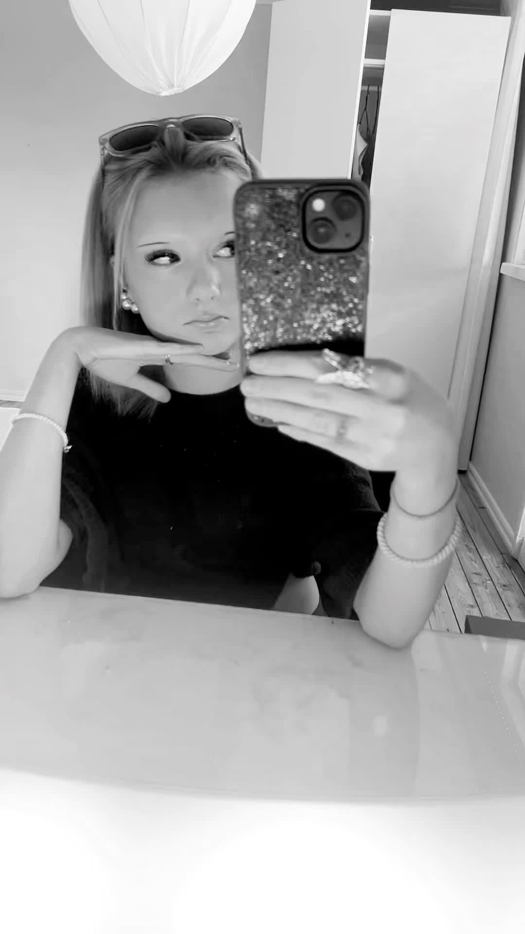 @ℒℴ𝓋𝒶 𝒻𝓇ℯ𝒹𝓈𝓀ℴ𝓋