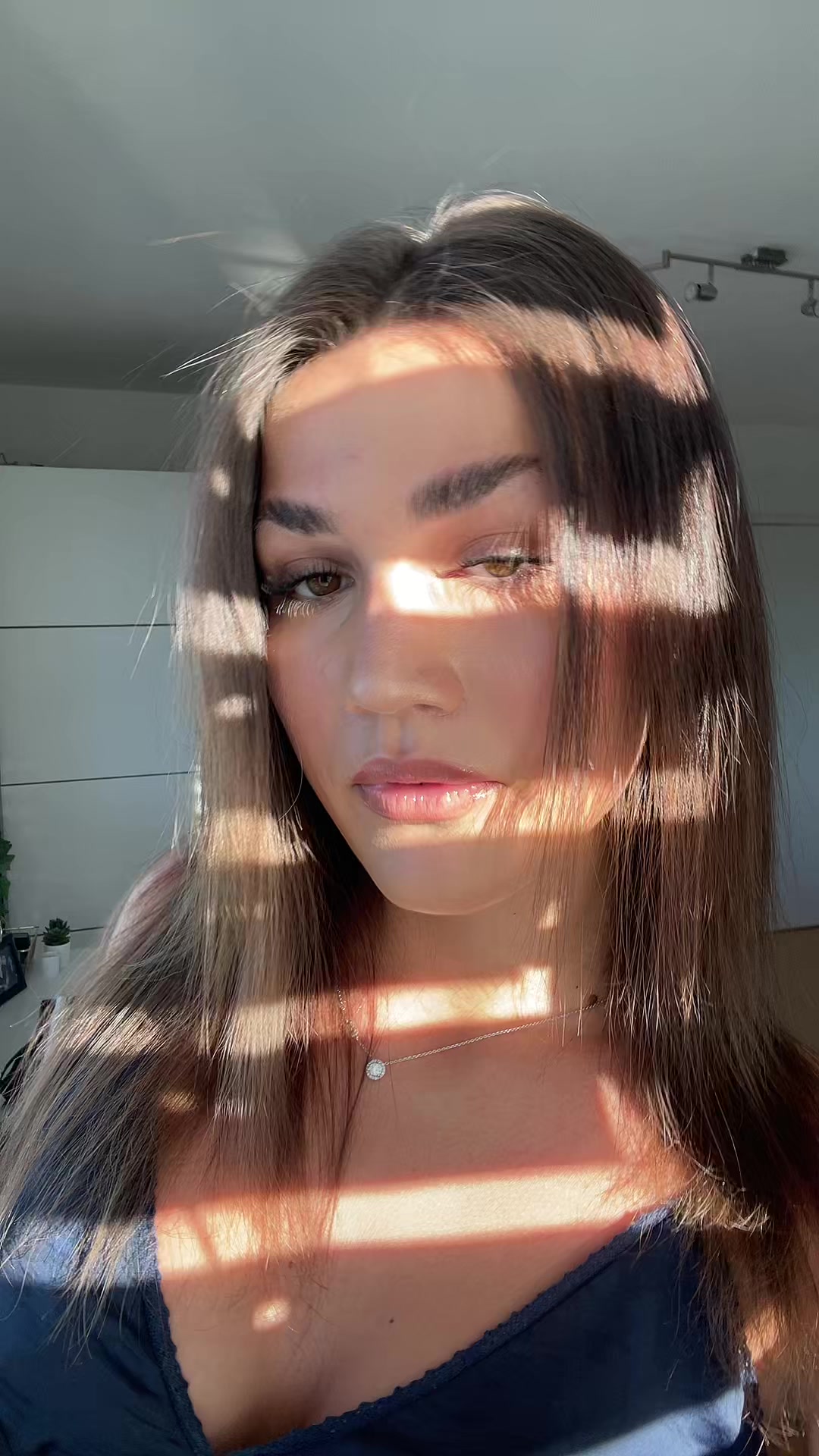 @elena