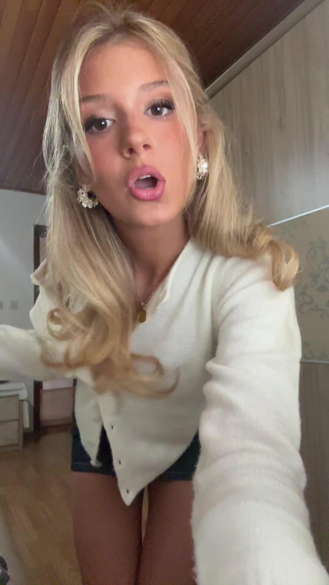 @Eliza Hasani
