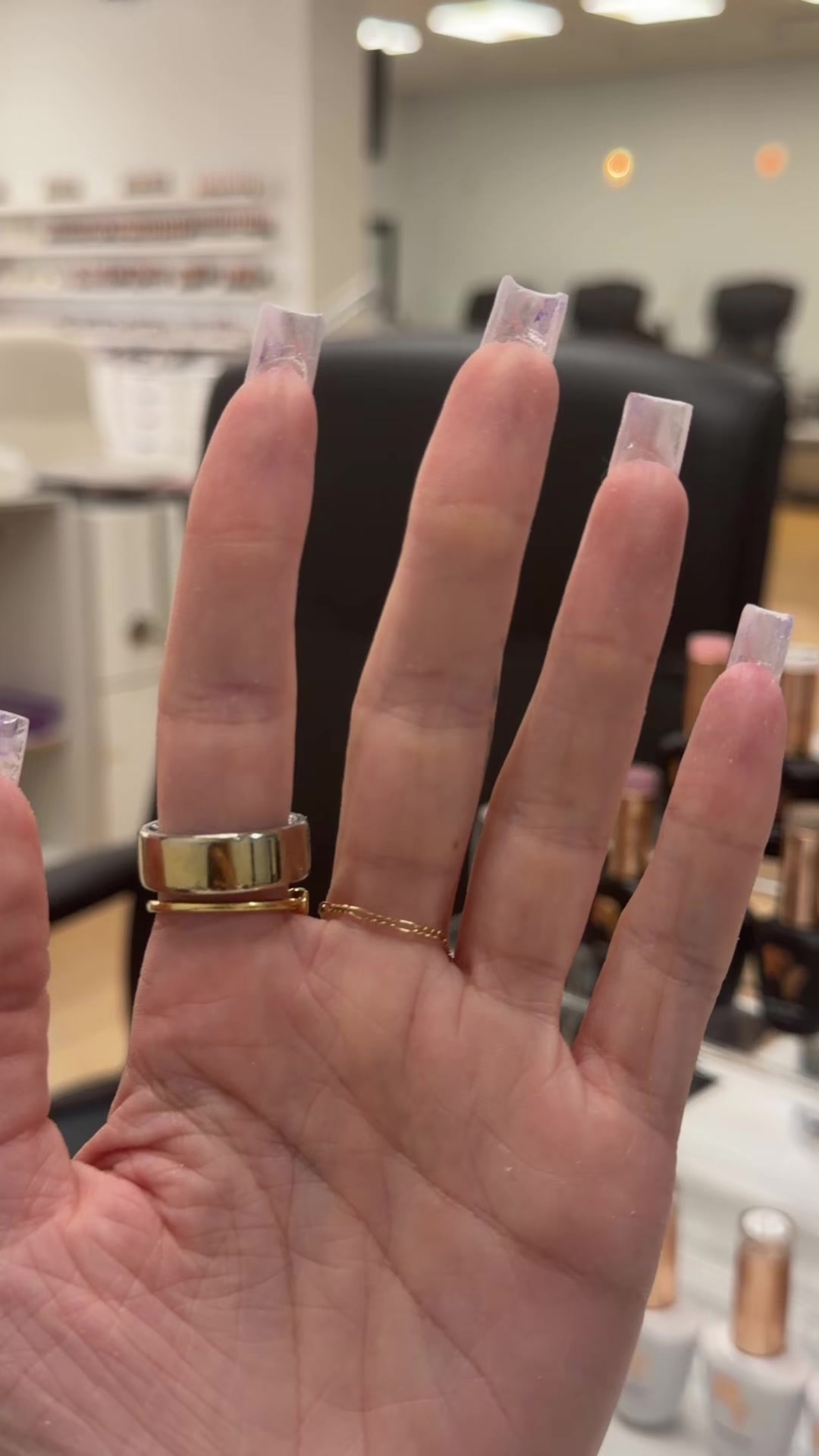 @Riya's Nails
