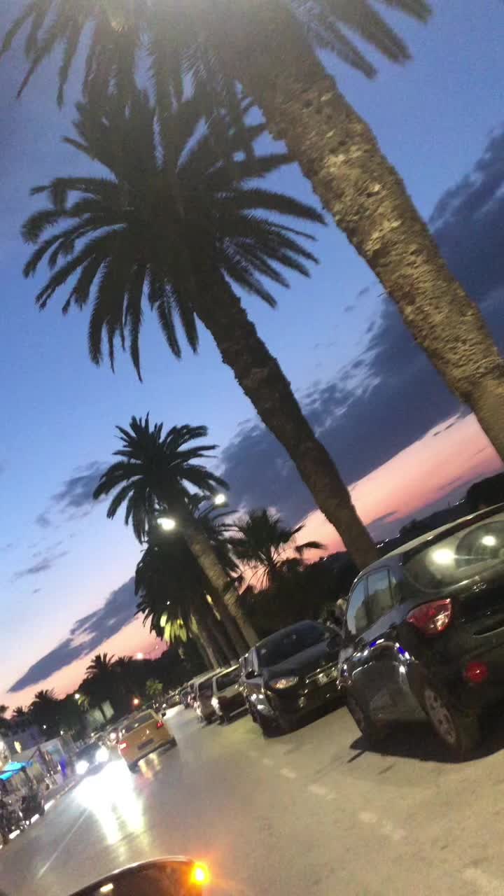 @🖤